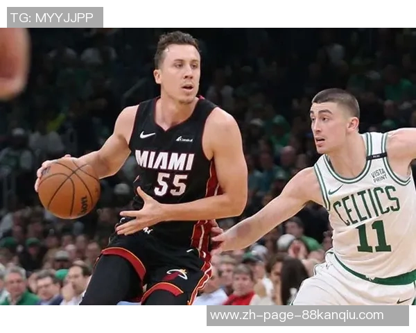 小牛队与热火队激战正酣谁能在季后赛中笑到最后争夺总冠军荣耀